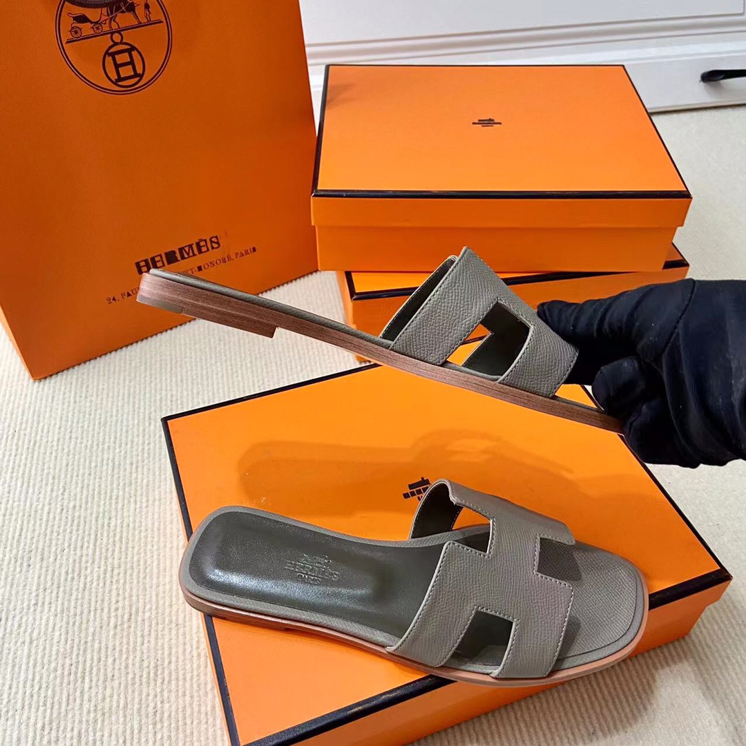 에르메스 올수공 오란 슬리퍼 샌들 앱송 82